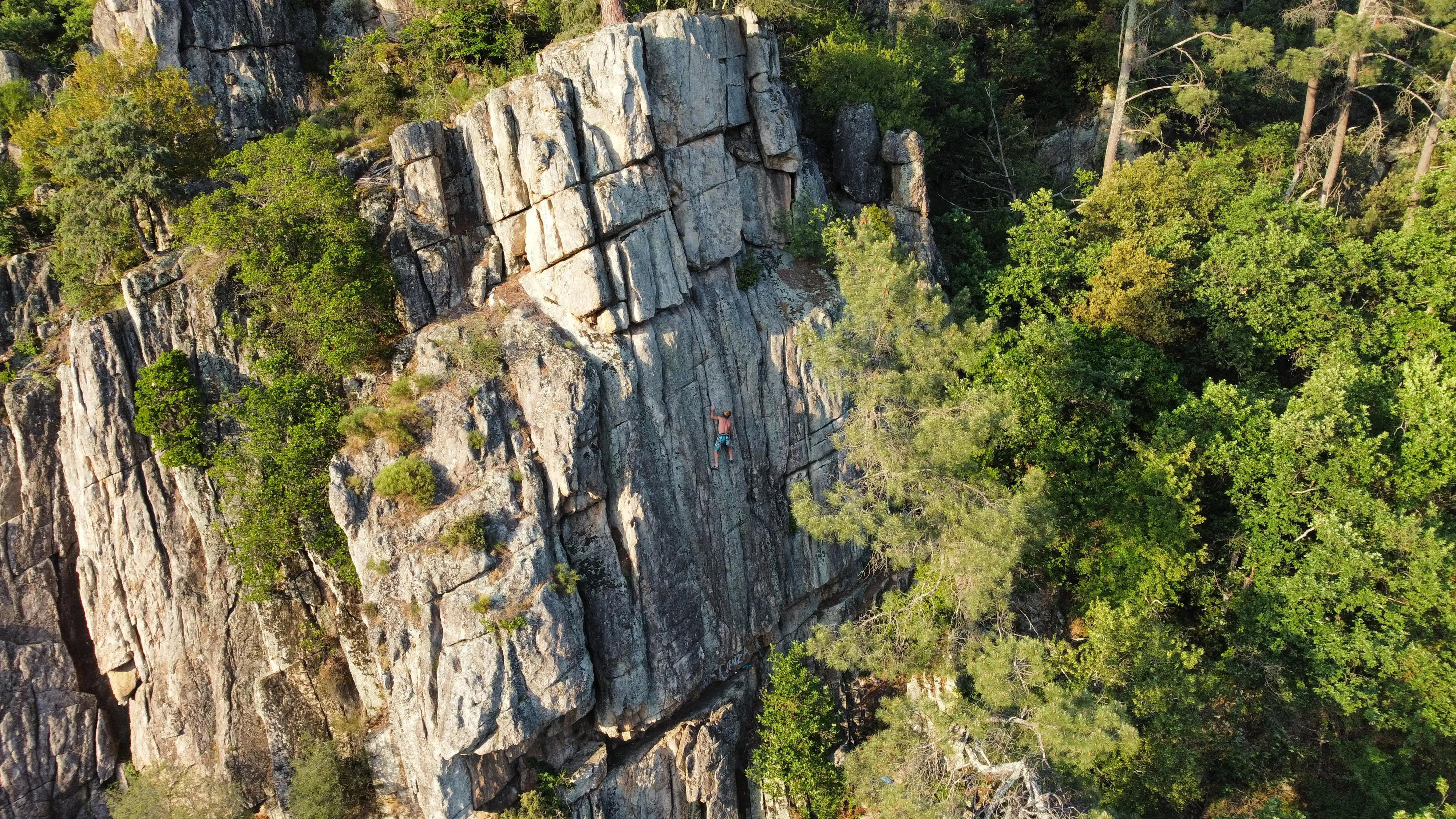 La falaise d'escalade du domaine