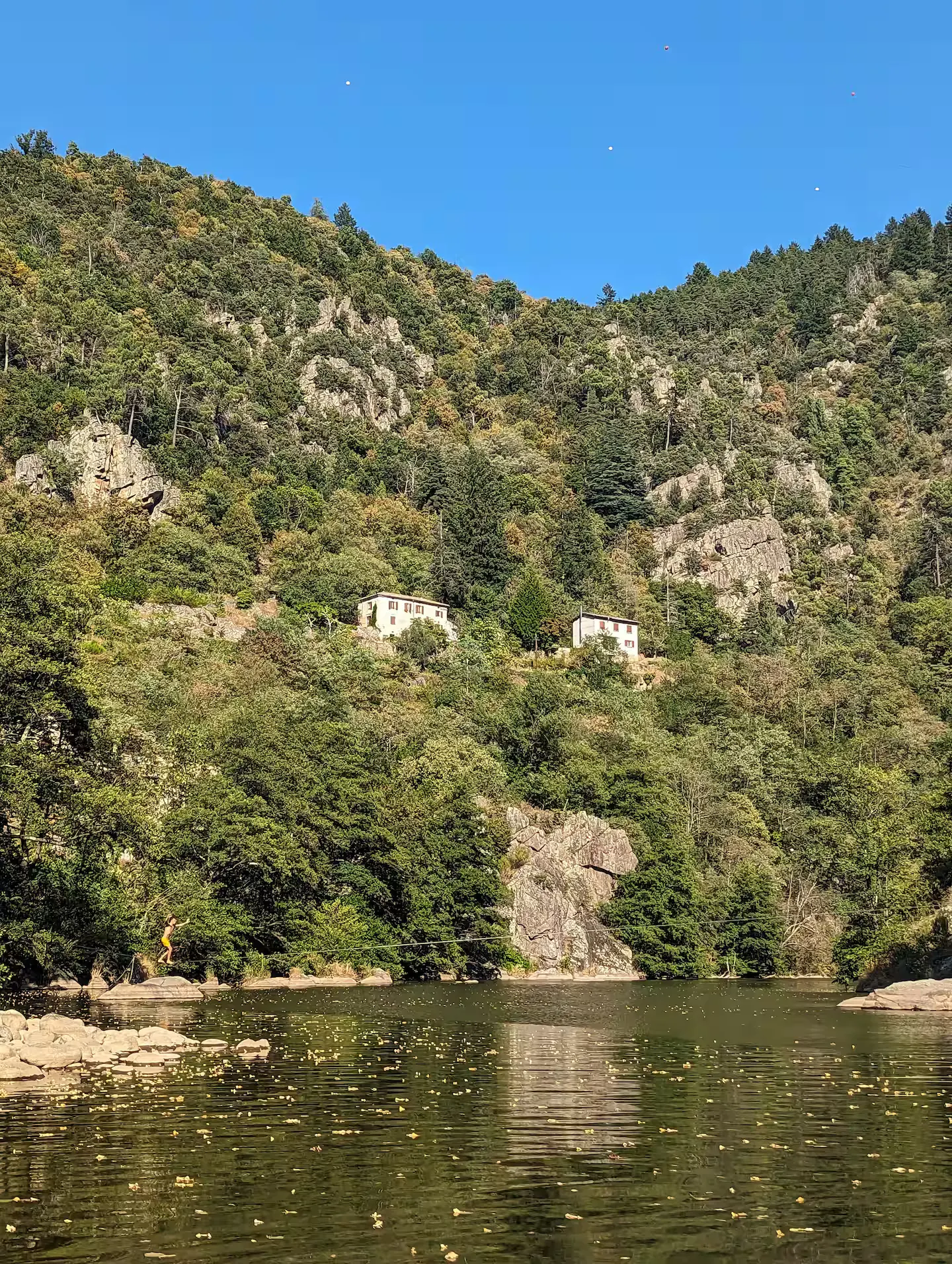Rivière Eyrieux au pied du domaine